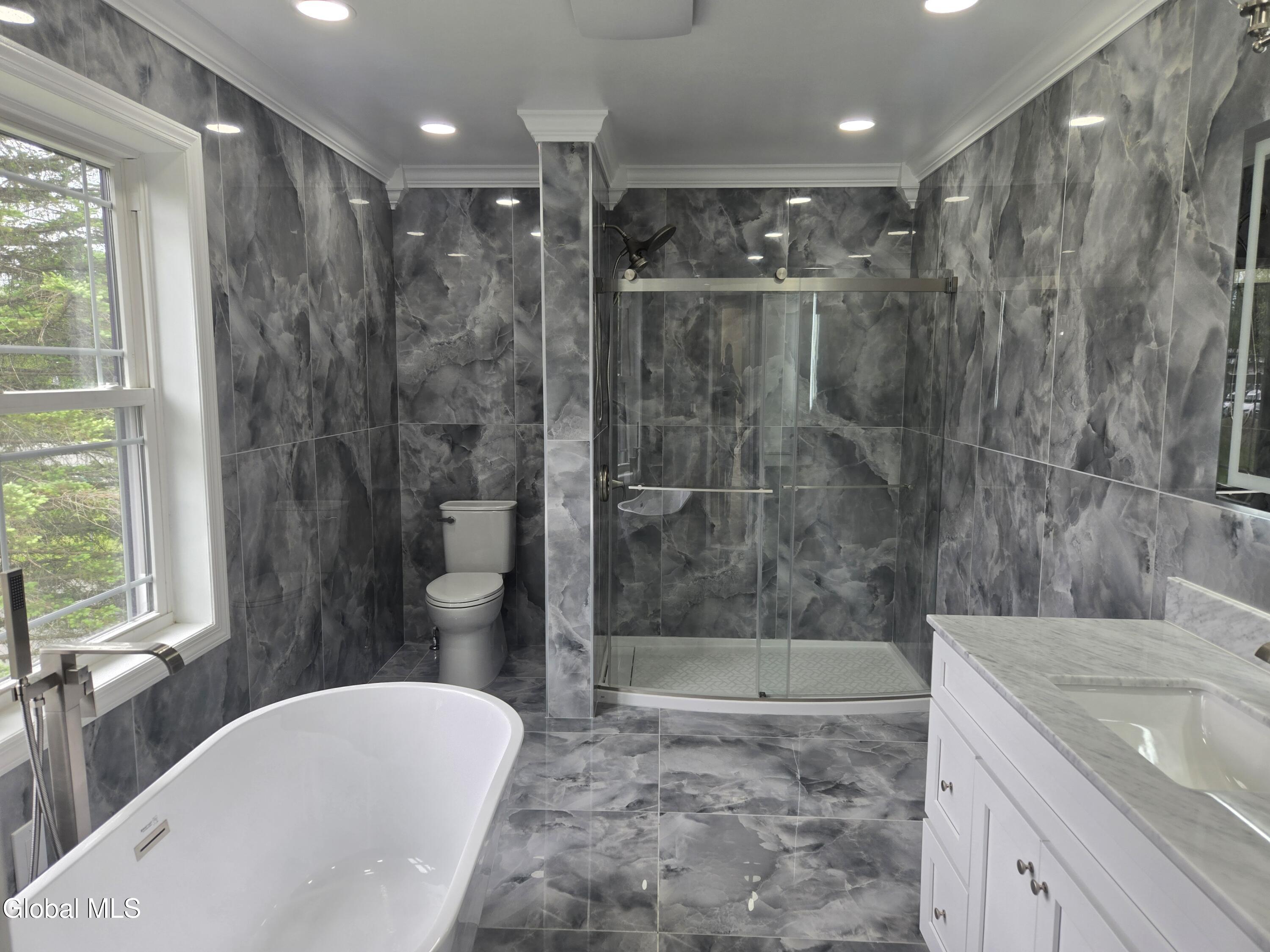 9 Alva Drive Latham NY 12110