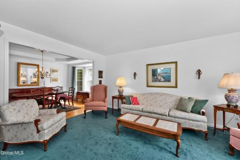 1131 Clute Crest Lane Niskayuna NY 12309