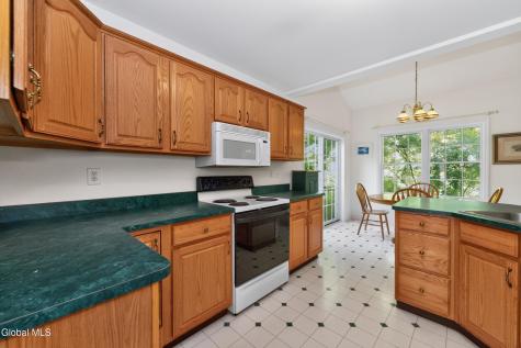 1131 Clute Crest Lane Niskayuna NY 12309