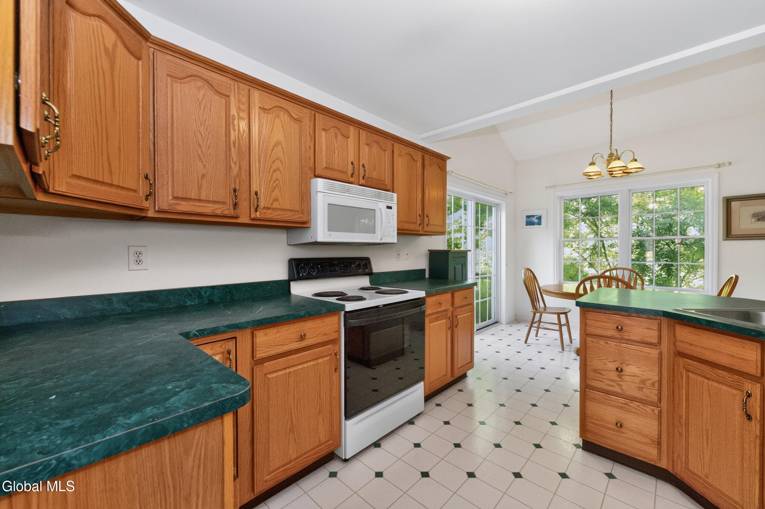 1131 Clute Crest Lane Niskayuna NY 12309