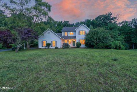 1131 Clute Crest Lane Niskayuna NY 12309