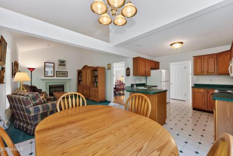 1131 Clute Crest Lane Niskayuna NY 12309