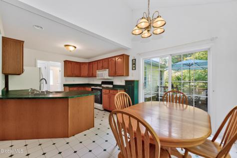 1131 Clute Crest Lane Niskayuna NY 12309
