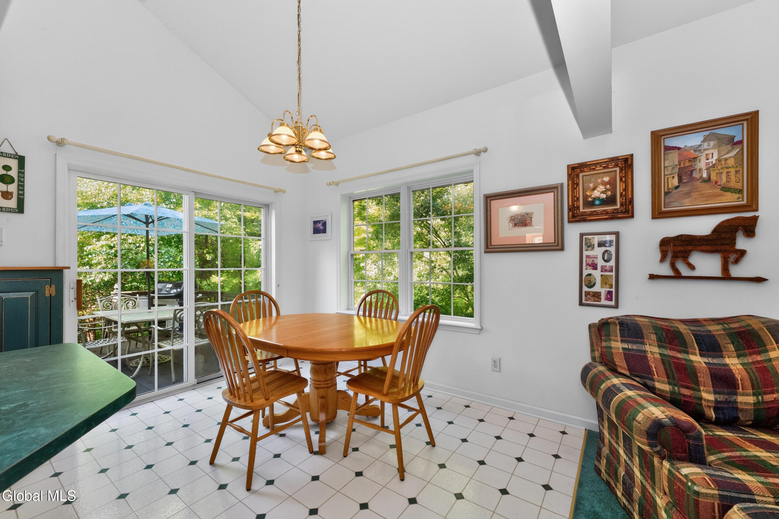 1131 Clute Crest Lane Niskayuna NY 12309