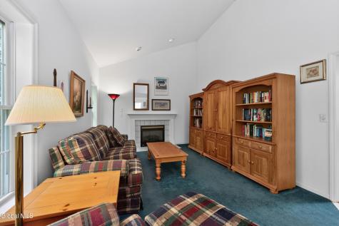 1131 Clute Crest Lane Niskayuna NY 12309