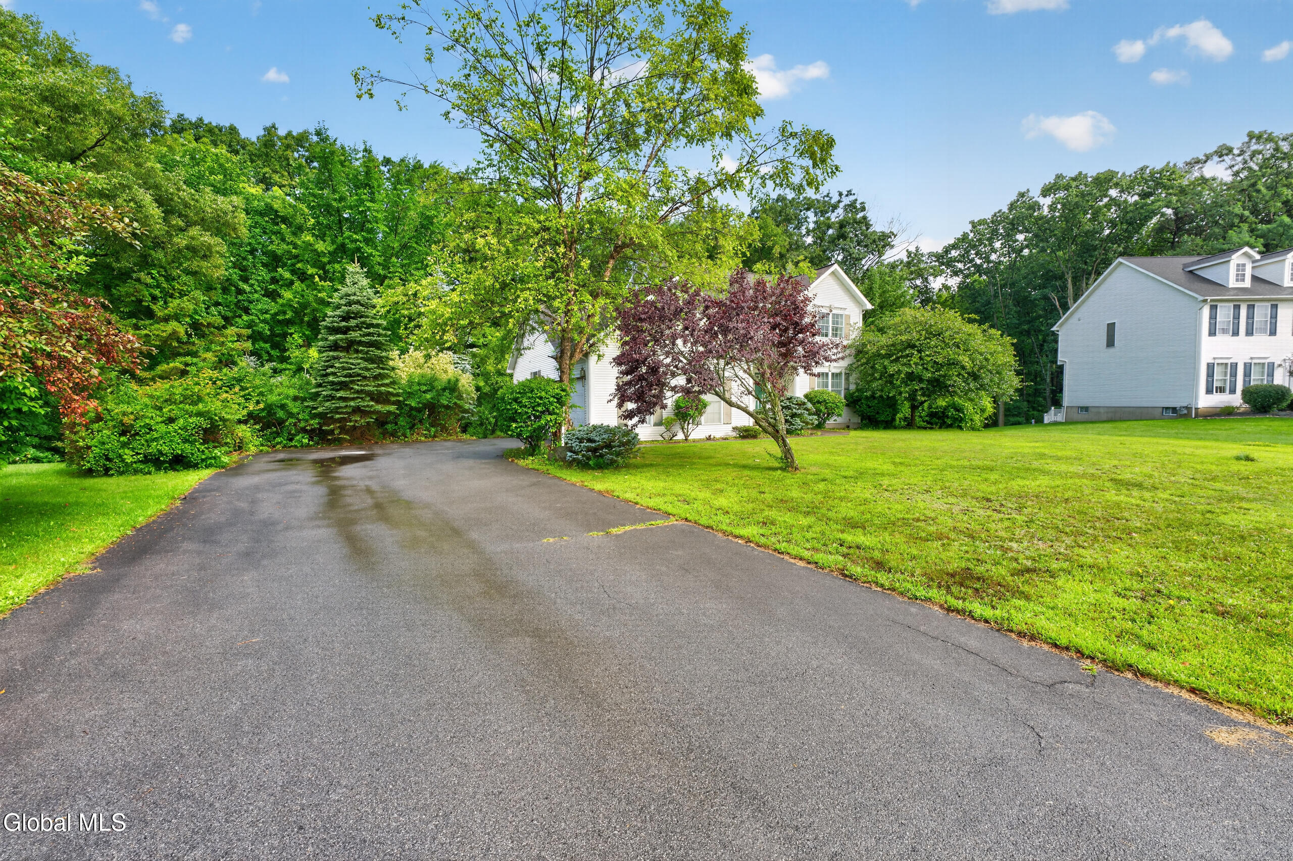 1131 Clute Crest Lane Niskayuna NY 12309