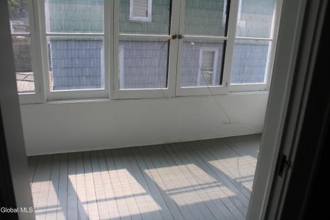 27 Trinity Place Amsterdam NY 12010