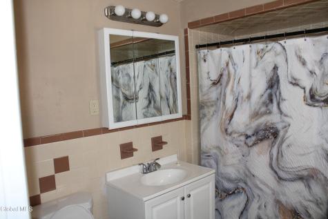 27 Trinity Place Amsterdam NY 12010