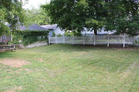 27 Trinity Place Amsterdam NY 12010