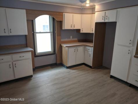 27 Trinity Place Amsterdam NY 12010