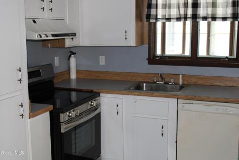 27 Trinity Place Amsterdam NY 12010