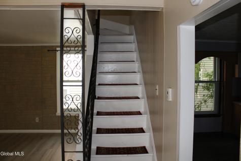 27 Trinity Place Amsterdam NY 12010