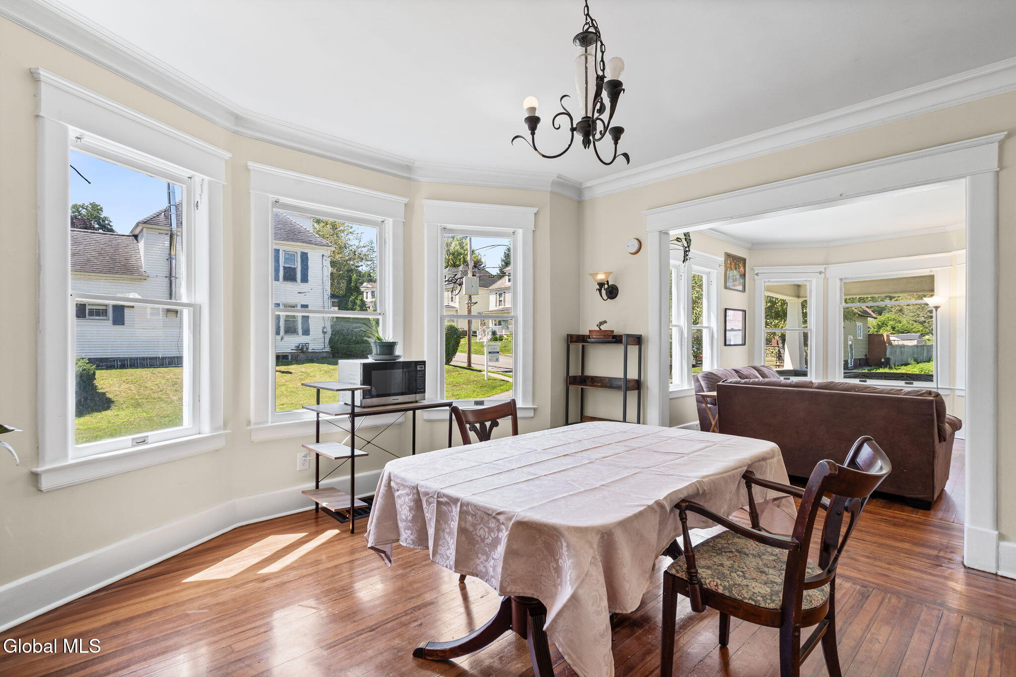 24 Halcyon Street Scotia NY 12302