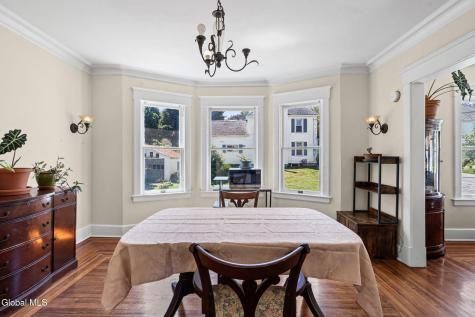24 Halcyon Street Scotia NY 12302