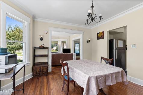 24 Halcyon Street Scotia NY 12302