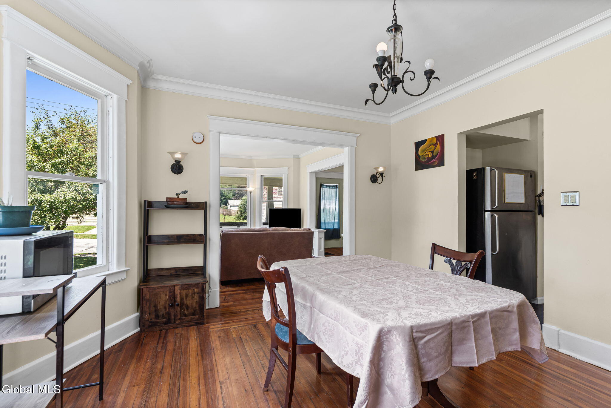 24 Halcyon Street Scotia NY 12302
