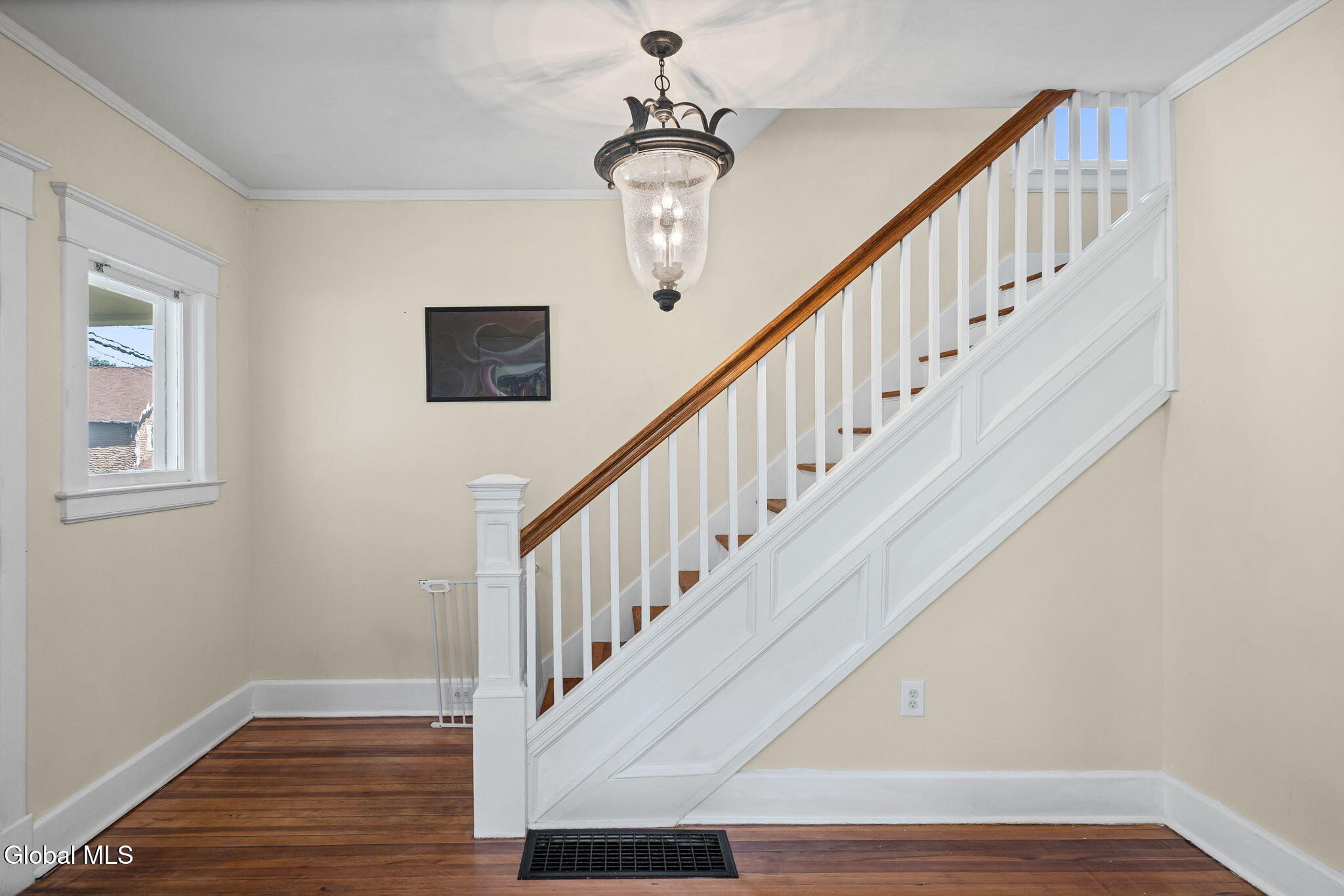 24 Halcyon Street Scotia NY 12302