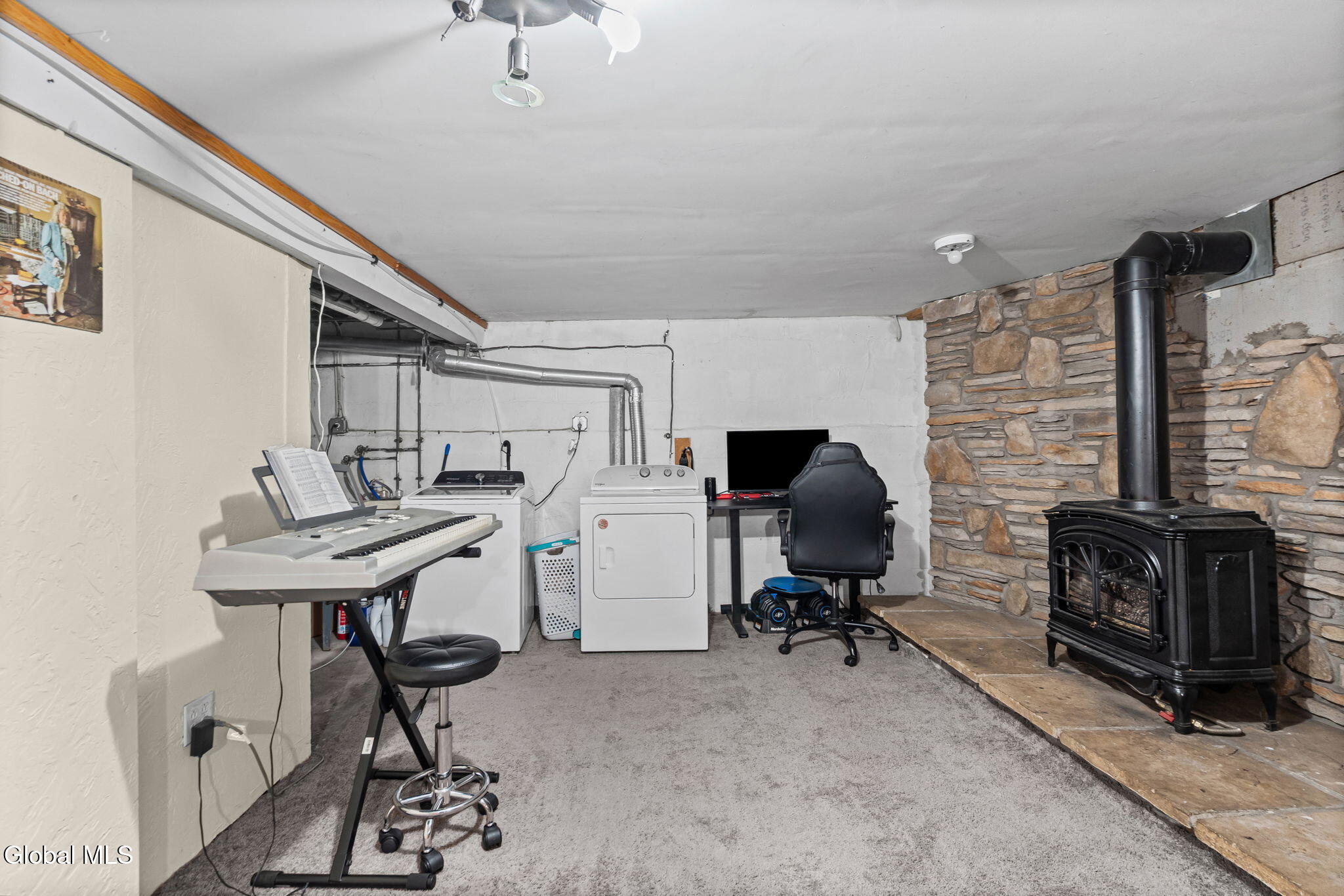 24 Halcyon Street Scotia NY 12302