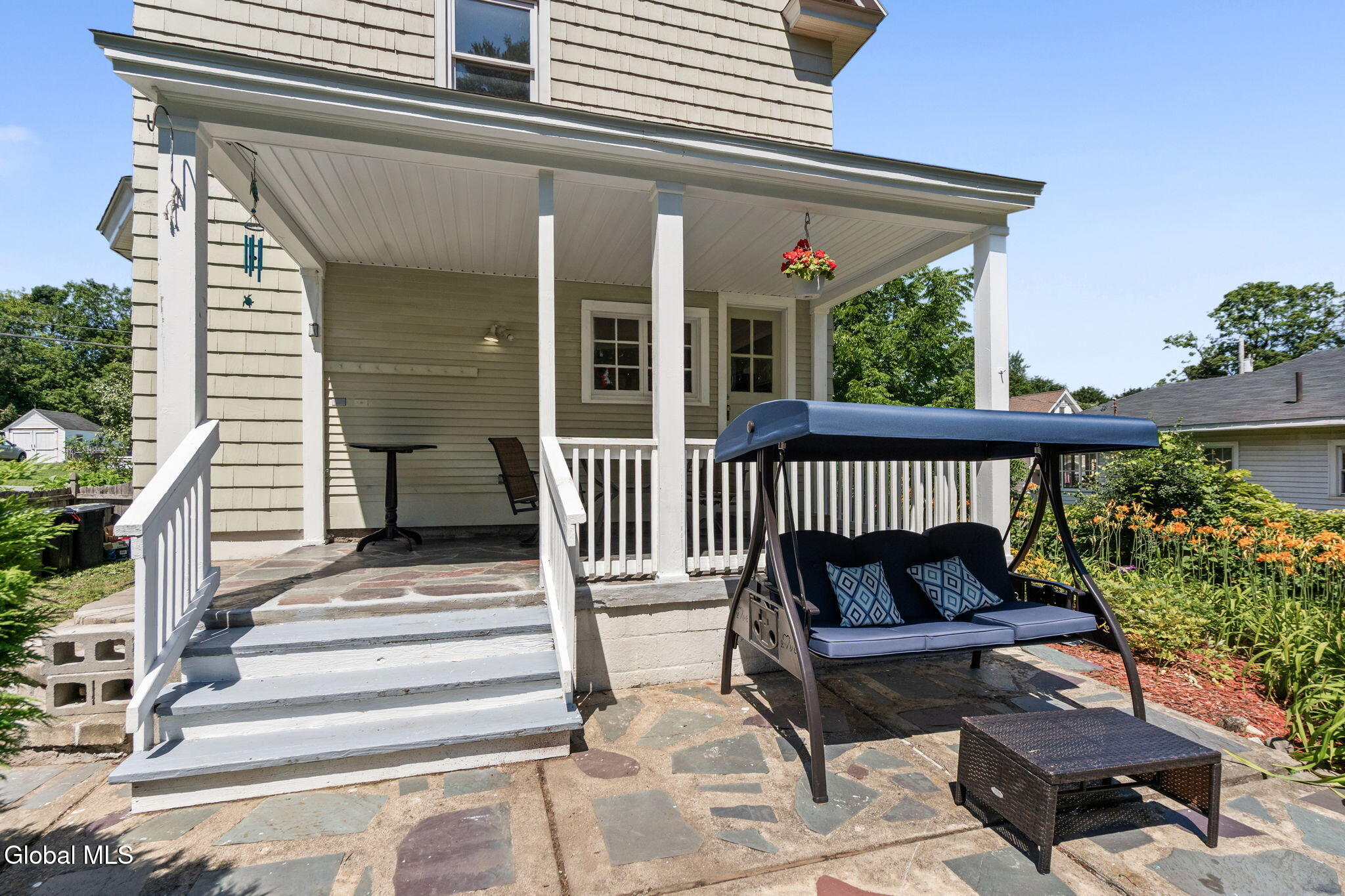 24 Halcyon Street Scotia NY 12302