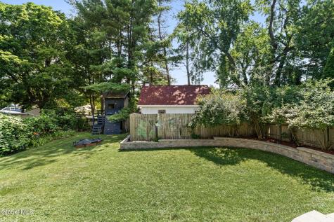 24 Halcyon Street Scotia NY 12302