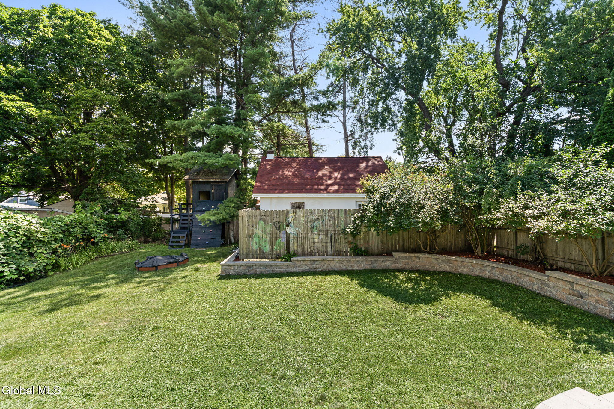 24 Halcyon Street Scotia NY 12302