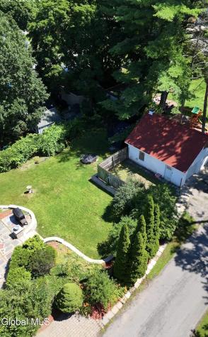 24 Halcyon Street Scotia NY 12302