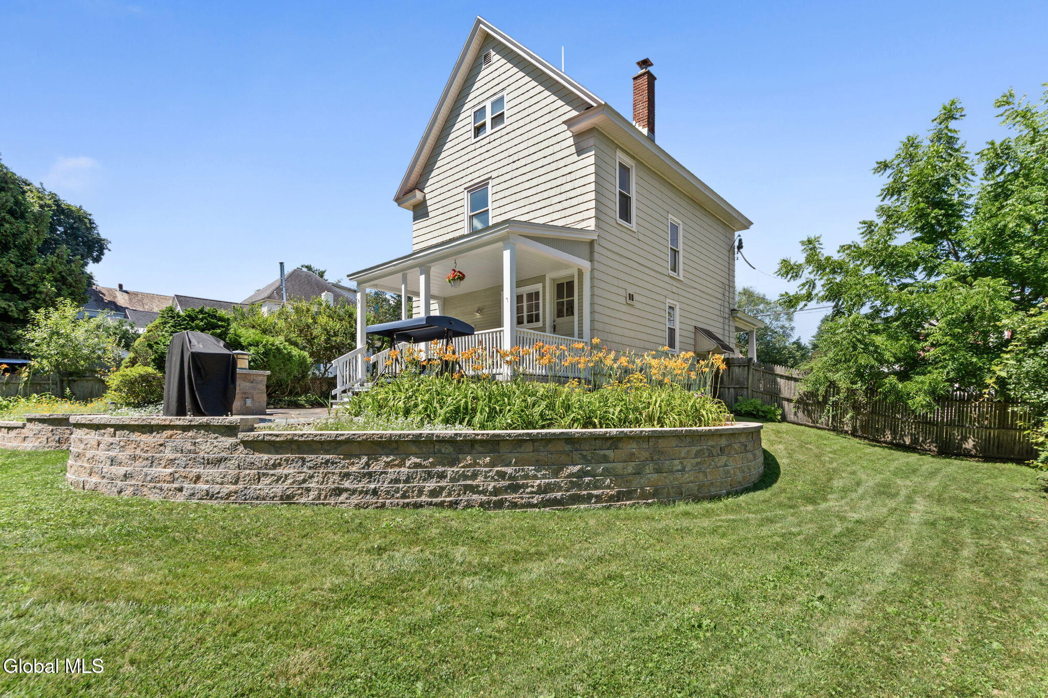 24 Halcyon Street Scotia NY 12302