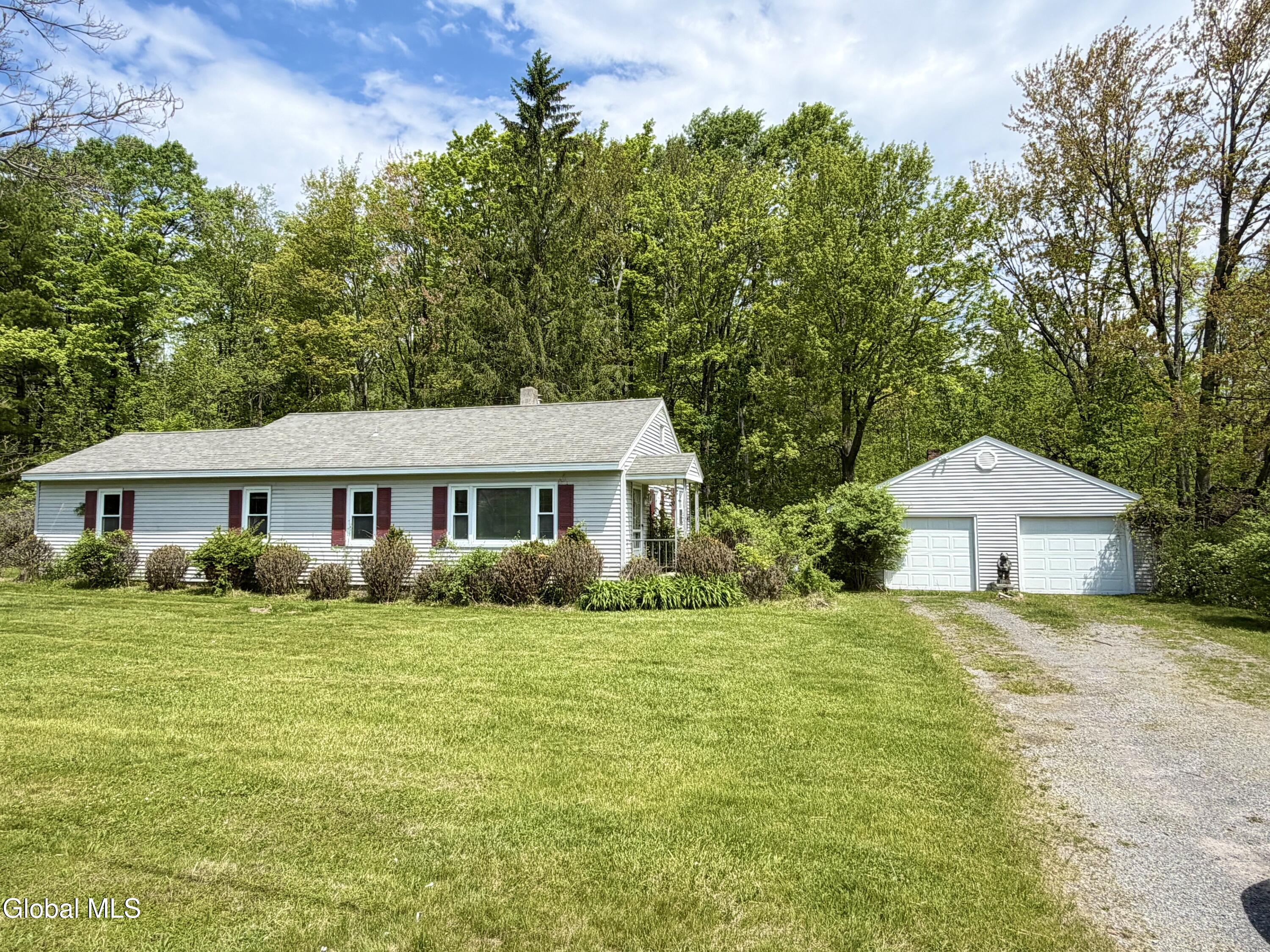 166 Potter Road Amsterdam NY 12010