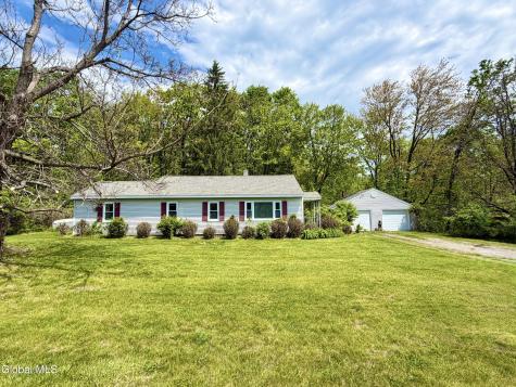 166 Potter Road Amsterdam NY 12010