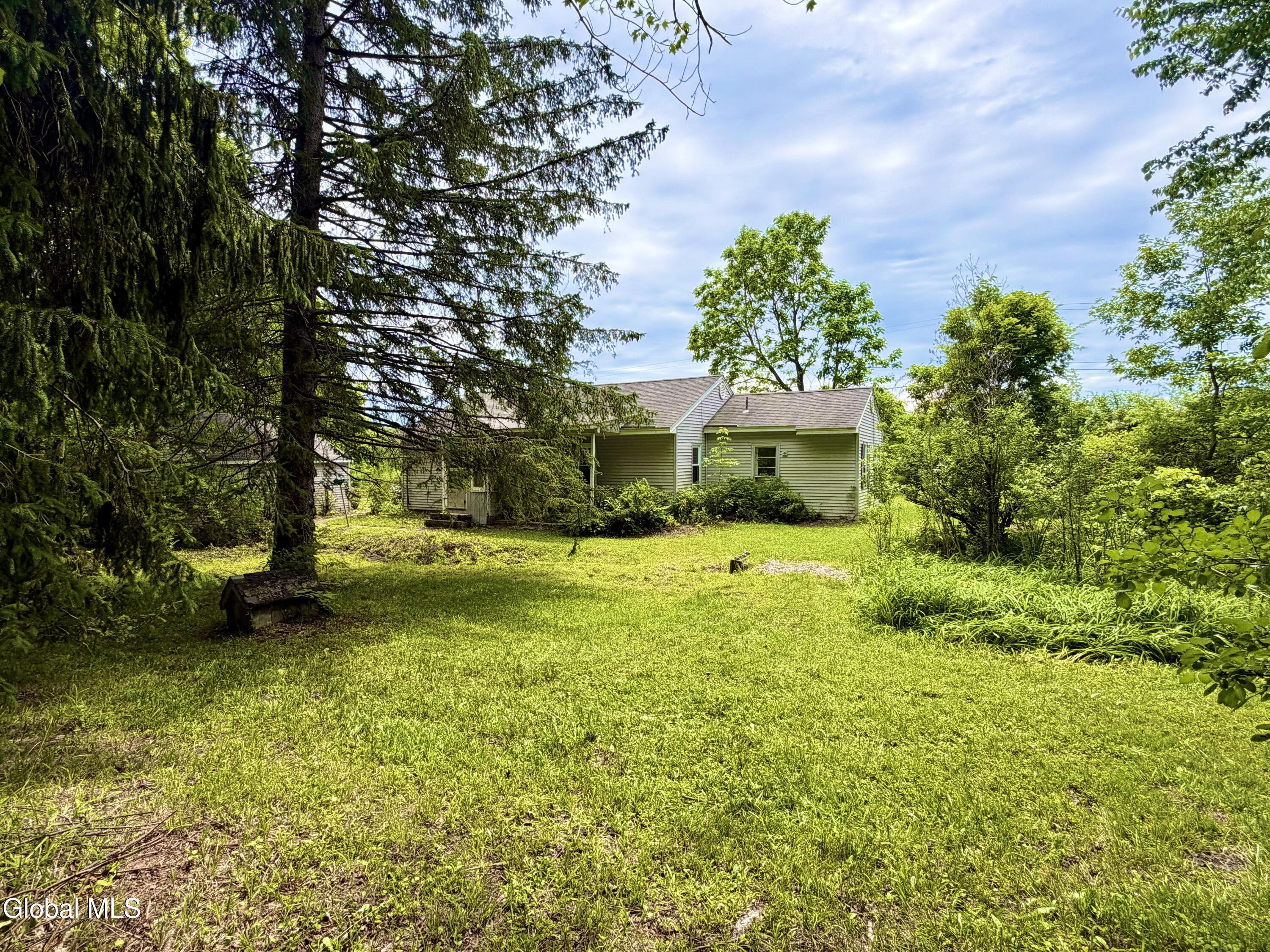 166 Potter Road Amsterdam NY 12010
