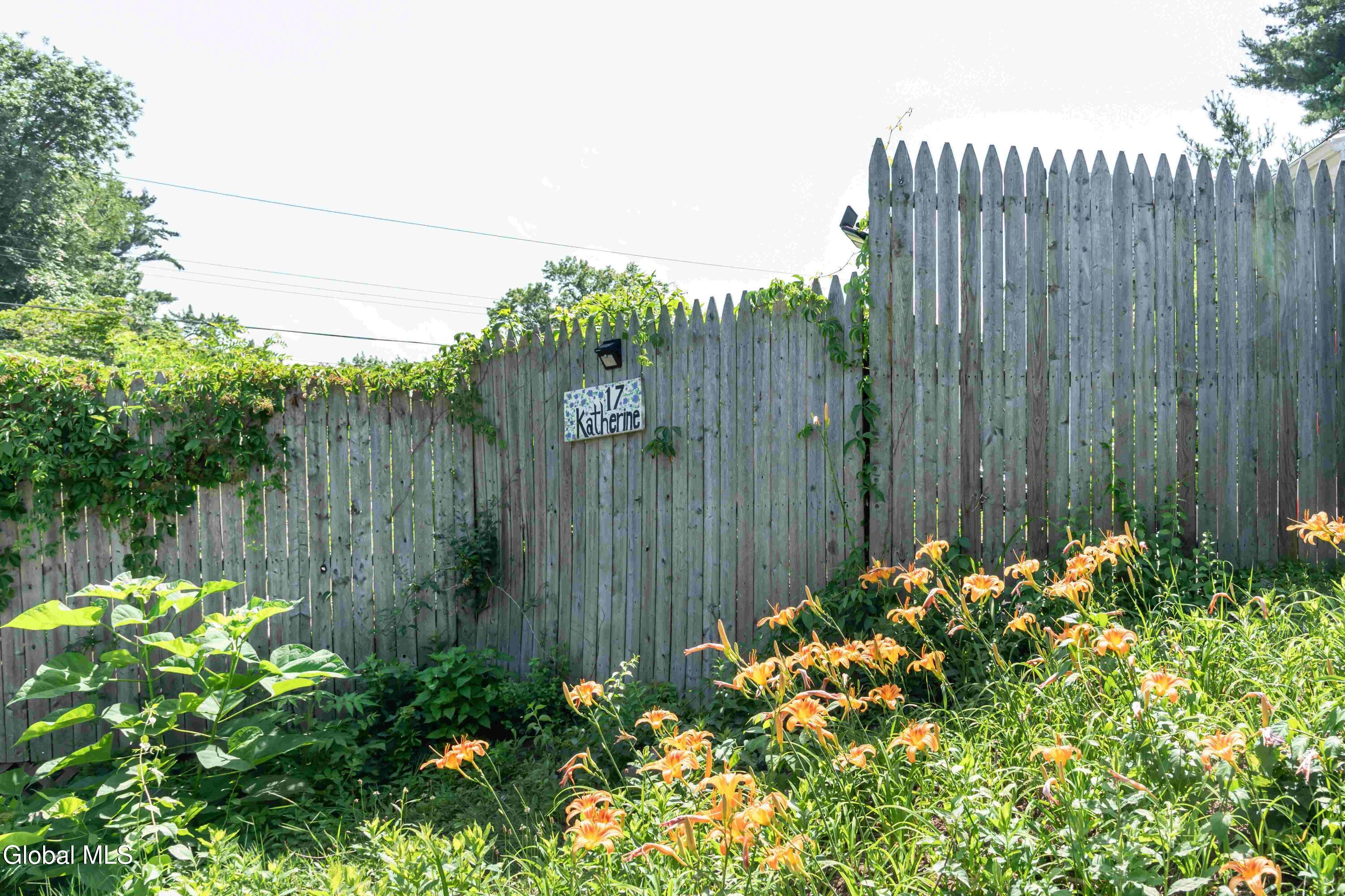 17 Katherine Road Albany NY 12205