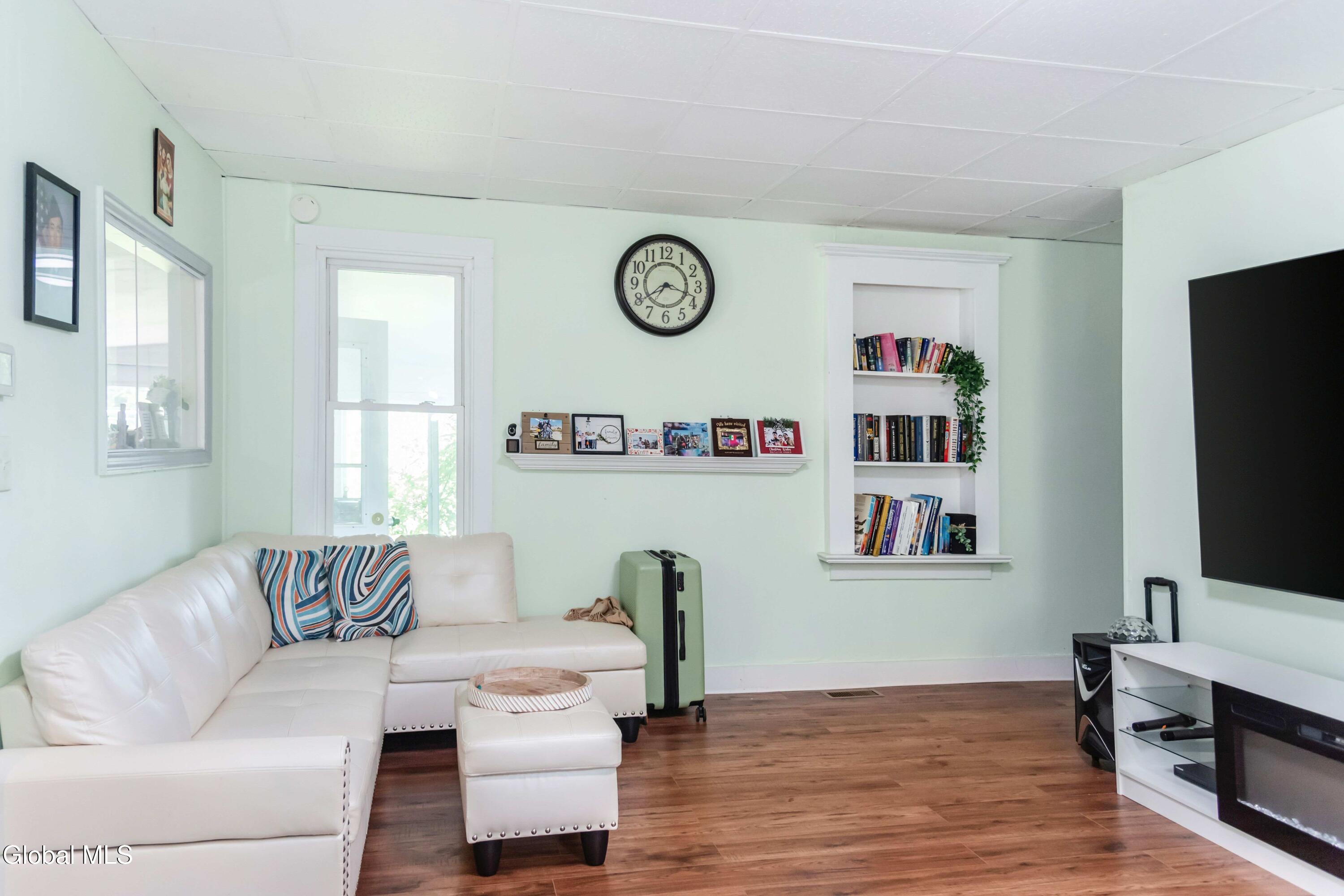 17 Katherine Road Albany NY 12205