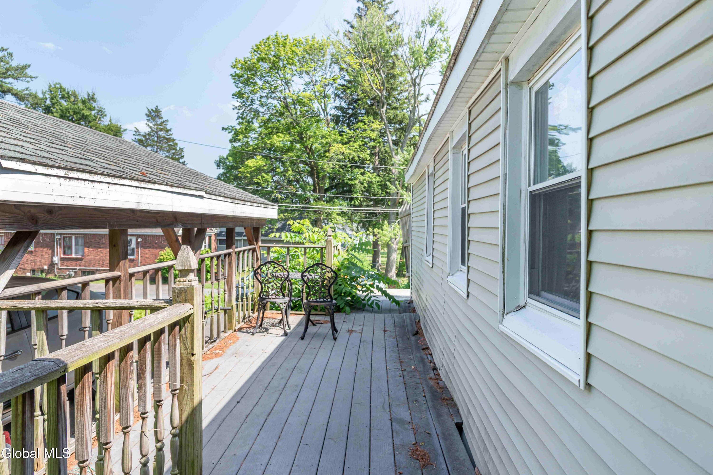 17 Katherine Road Albany NY 12205