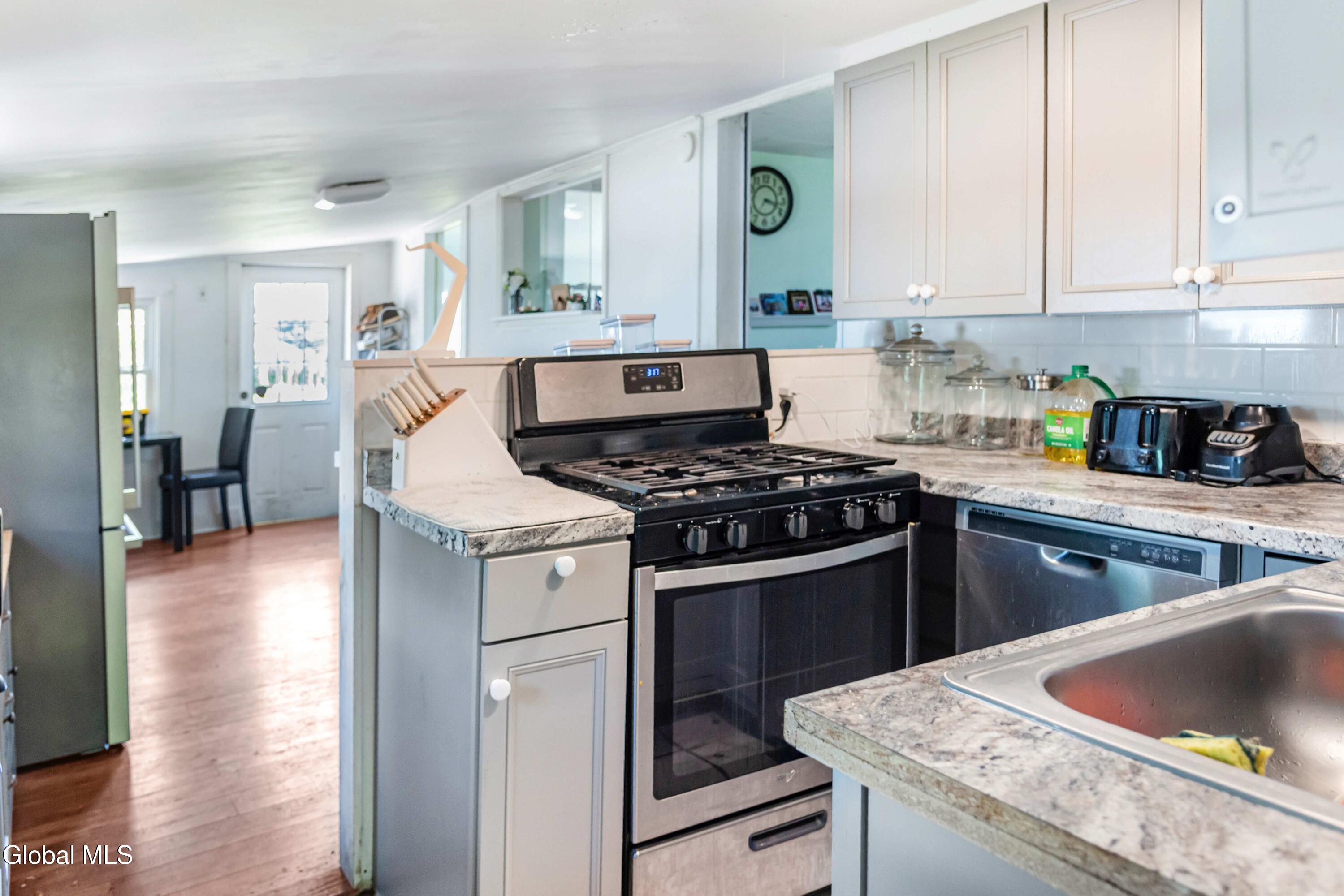 17 Katherine Road Albany NY 12205