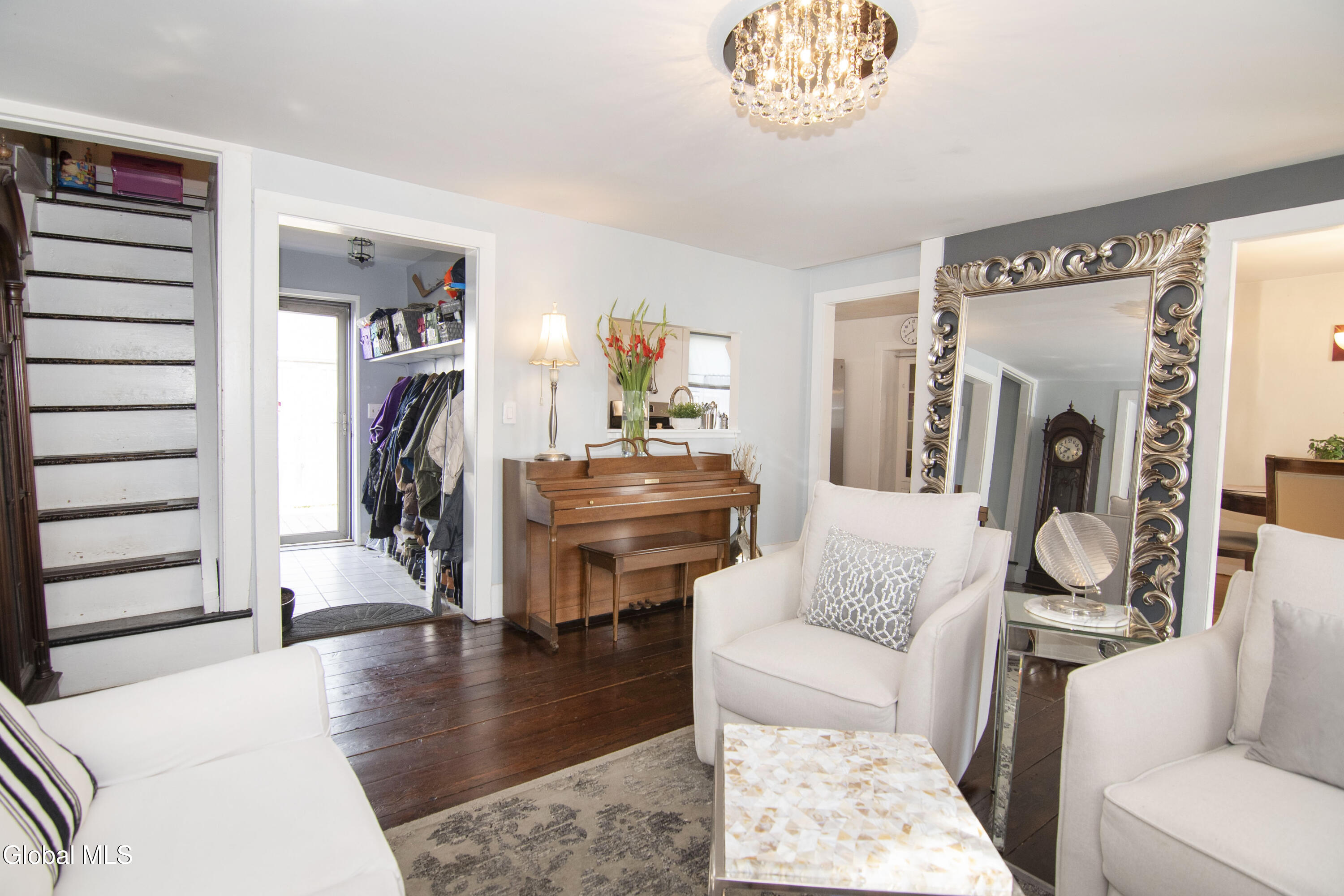 1431 Route 9 Halfmoon NY 12065