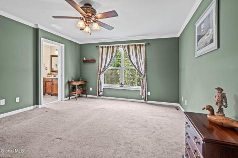 19 Revere Run Mechanicville NY 12118