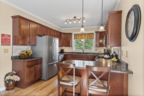 19 Revere Run Mechanicville NY 12118