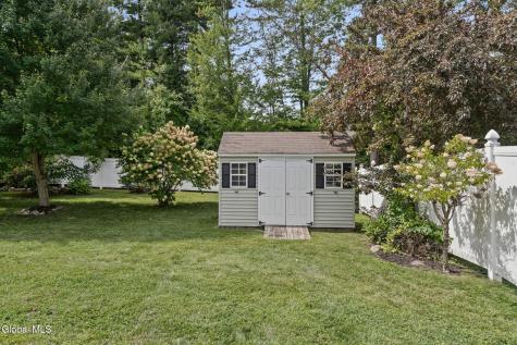 19 Revere Run Mechanicville NY 12118