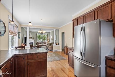 19 Revere Run Mechanicville NY 12118