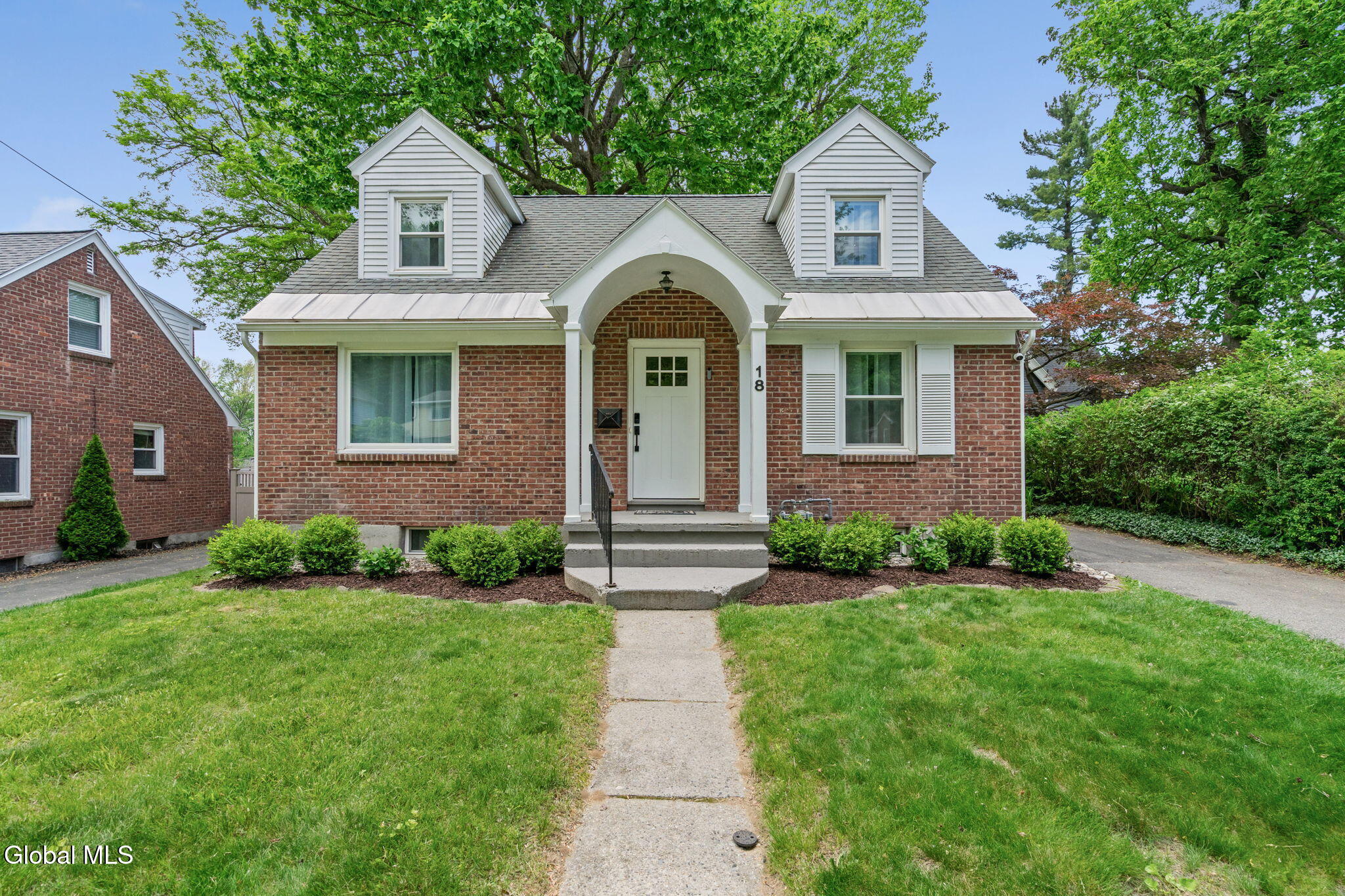 18 Oxford Road Albany NY 12203