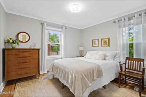 18 Oxford Road Albany NY 12203