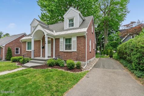 18 Oxford Road Albany NY 12203