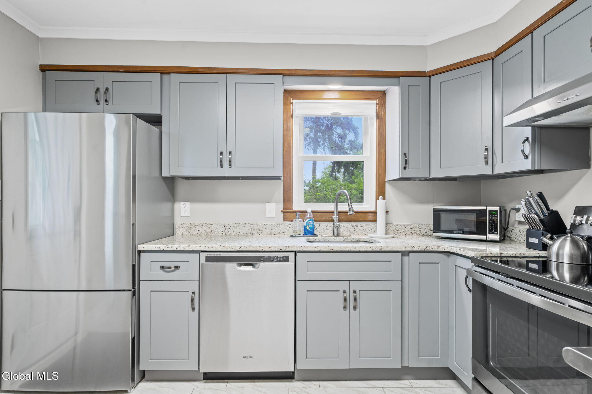 18 Oxford Road Albany NY 12203