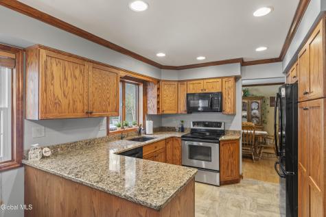 4 Queen Diana Lane Queensbury NY 12804