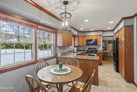 4 Queen Diana Lane Queensbury NY 12804