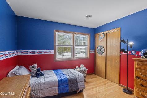 4 Queen Diana Lane Queensbury NY 12804