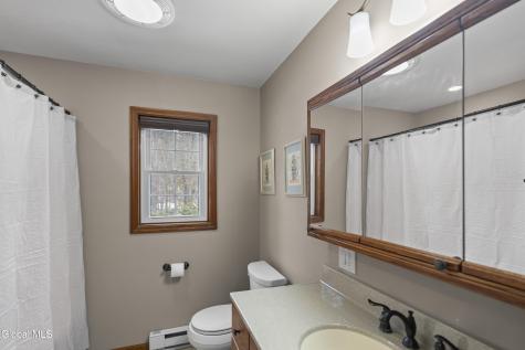 4 Queen Diana Lane Queensbury NY 12804