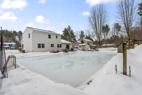 4 Queen Diana Lane Queensbury NY 12804