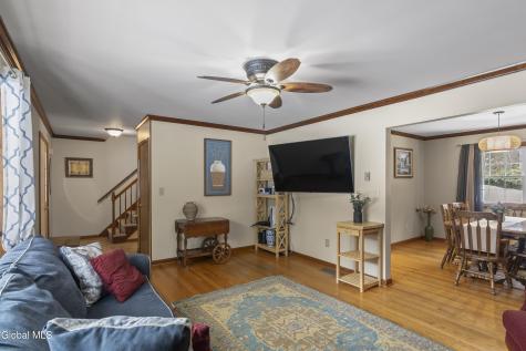 4 Queen Diana Lane Queensbury NY 12804
