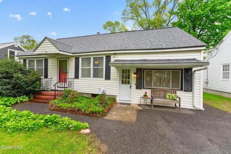 1026 Dudley Road Schenectady NY 12303